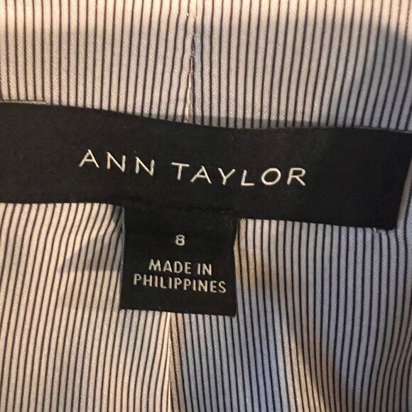 Ann Taylor Black Suiting Blazer, Single Button / Longer Fit - Picture 7 of 8